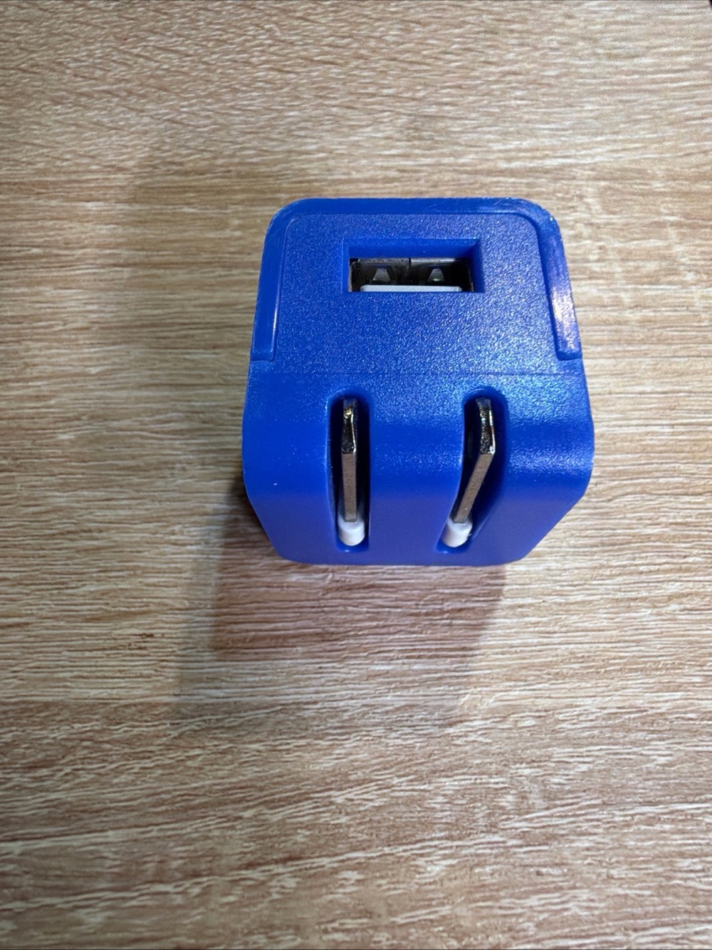 Blue USB Wall Charger Adapter Folding Plug 5V 1A Model CB-T032 USB-A